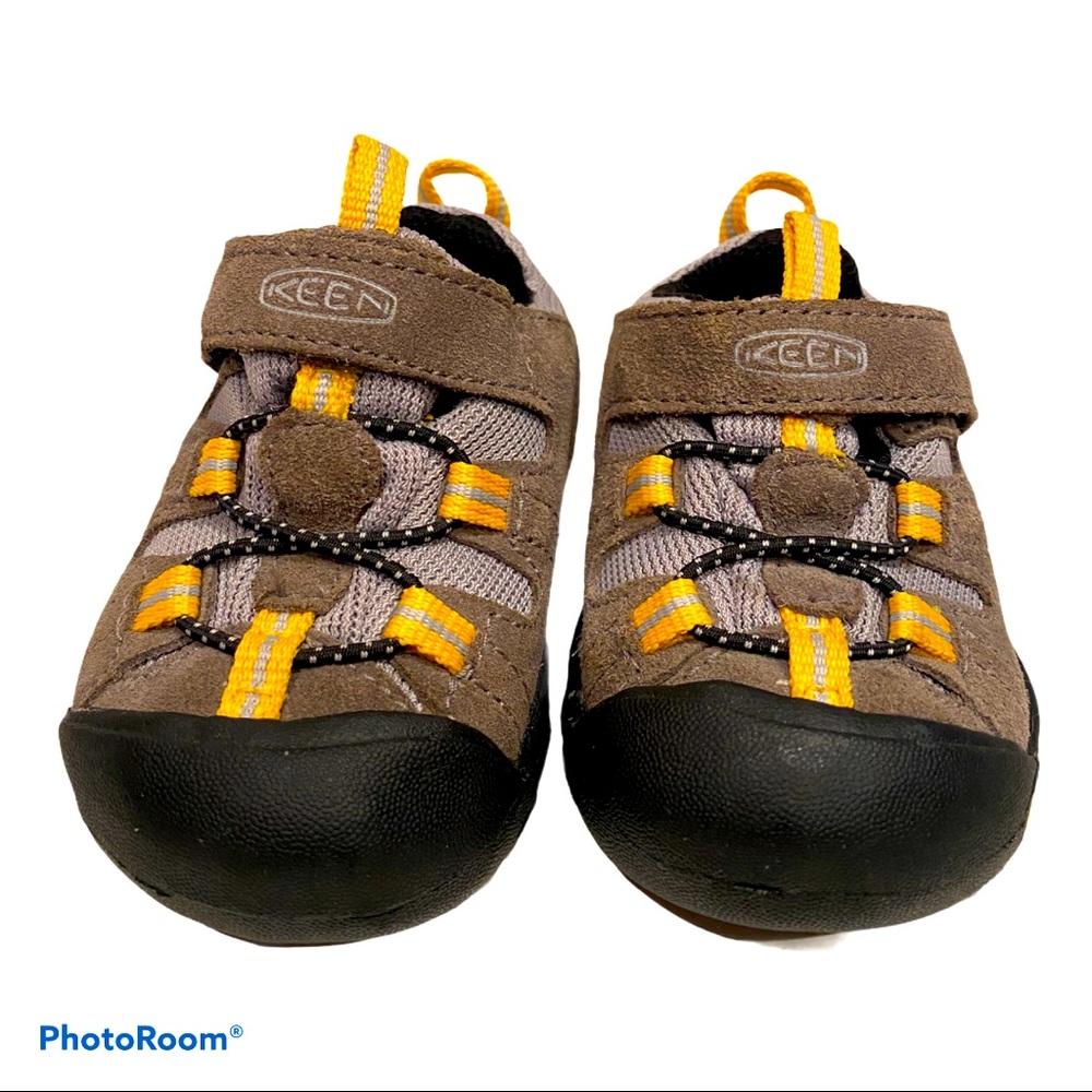 Merrell Little Kids Hiking Shoe Size 4